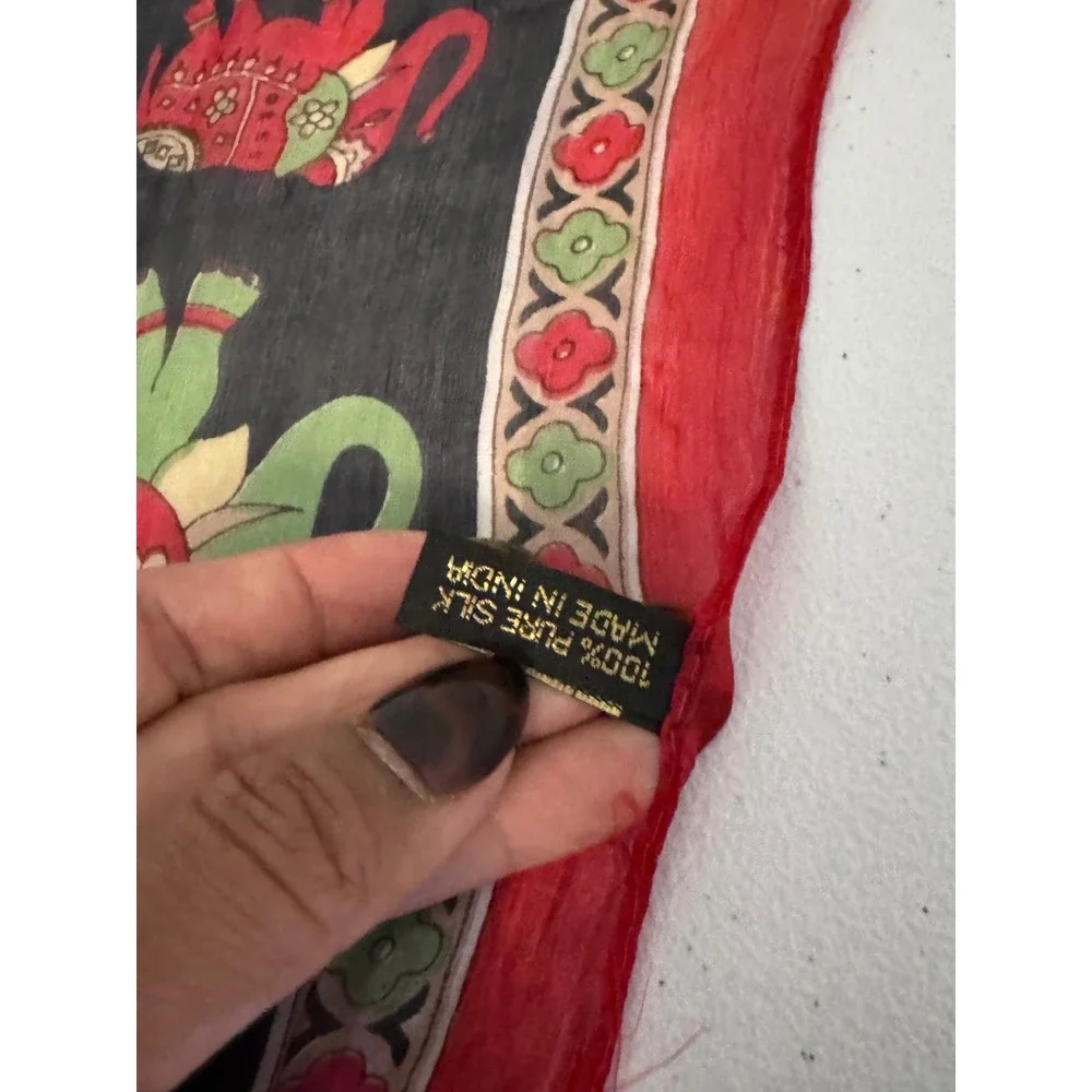 Vintage‎ 100% Pure Silk Elephant Print Scarf Red Green Gold Made in India 66